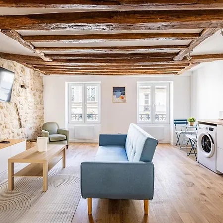 Typical Parisian Flat - Le Marais - Musee Picasso * Paris
